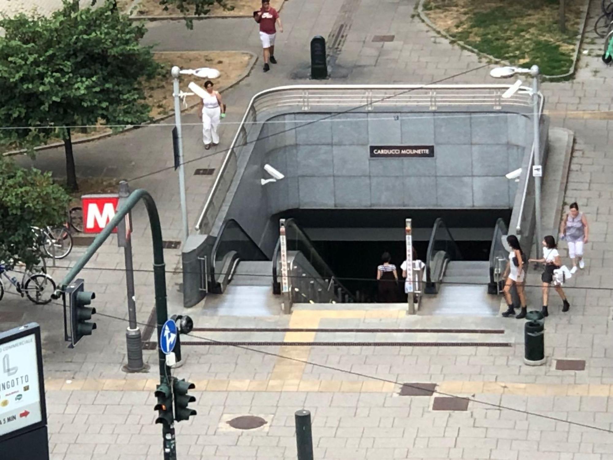 Апартаменты Metro Molinette Panoramico Con 6 Posti Letto Турин Экстерьер фото